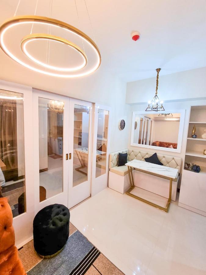 タギッグ Modern 1Br In Uptown Bgcアパートホテル エクステリア 写真