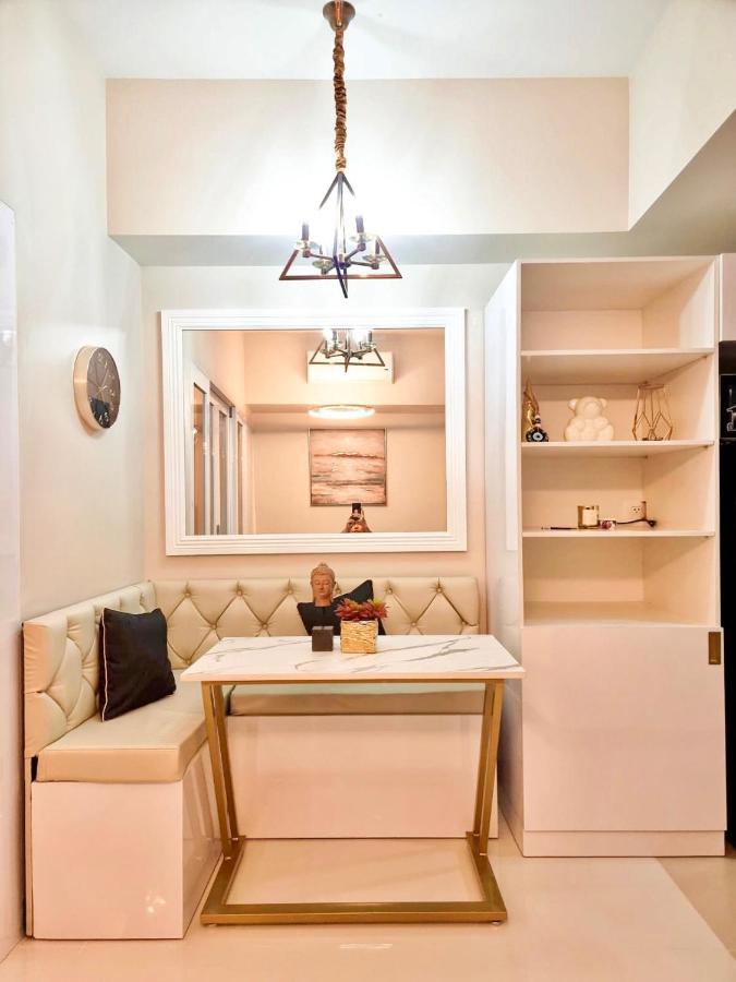タギッグ Modern 1Br In Uptown Bgcアパートホテル エクステリア 写真