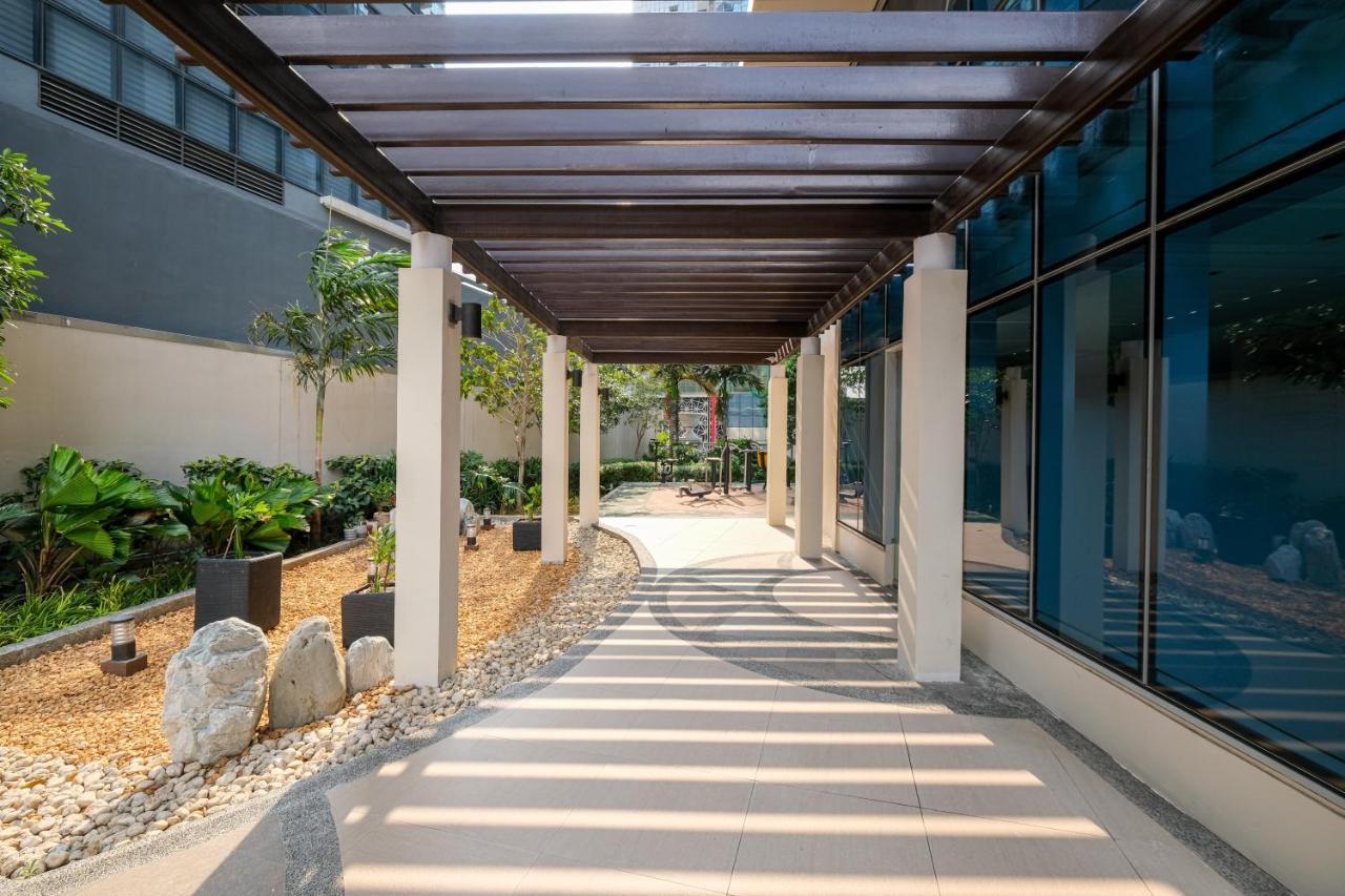タギッグ Modern 1Br In Uptown Bgcアパートホテル エクステリア 写真