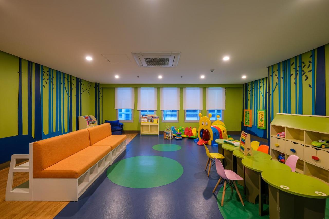 タギッグ Modern 1Br In Uptown Bgcアパートホテル エクステリア 写真