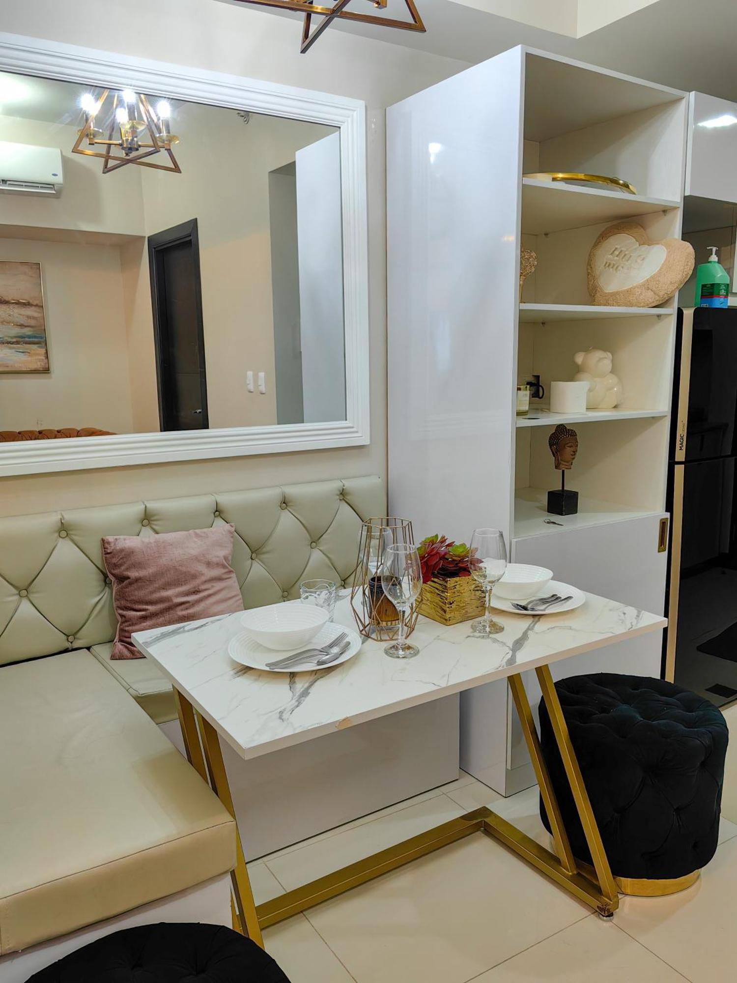 タギッグ Modern 1Br In Uptown Bgcアパートホテル エクステリア 写真